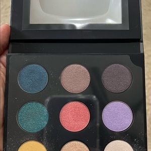 Makeup Forever eyeshadow palette